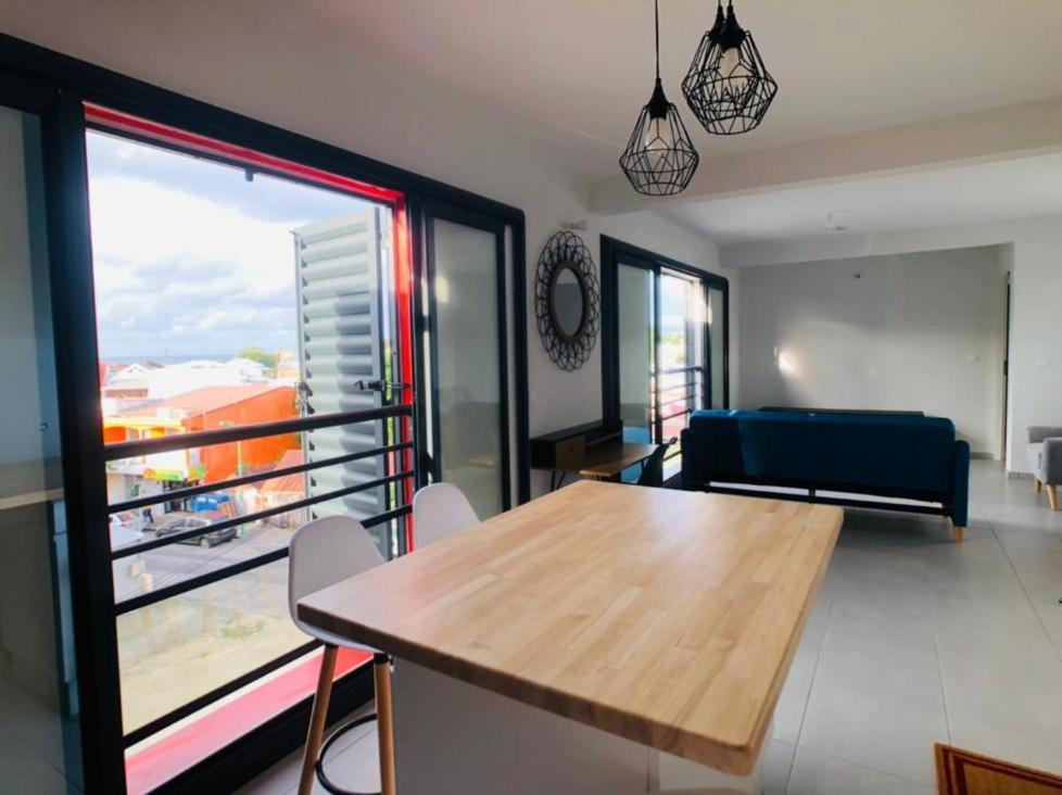 Le Yuka Apartment Сен Франсоа Екстериор снимка
