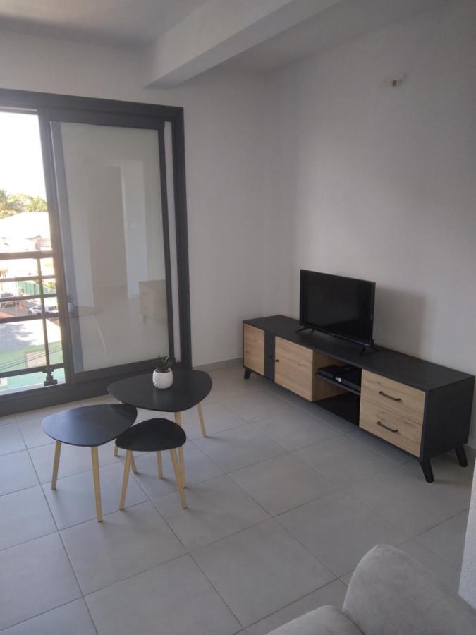 Le Yuka Apartment Сен Франсоа Екстериор снимка