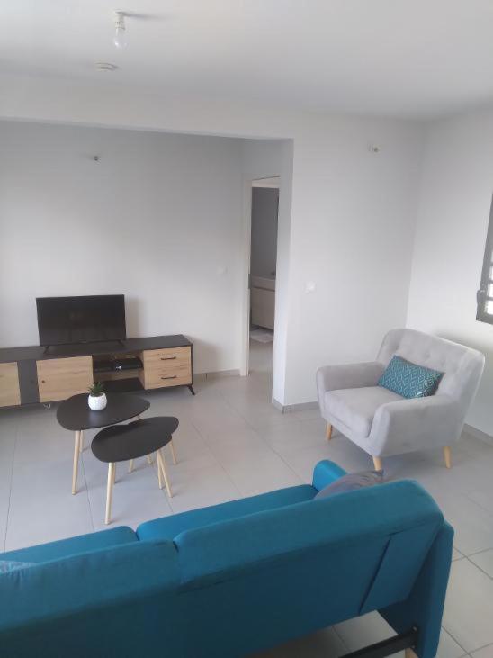 Le Yuka Apartment Сен Франсоа Екстериор снимка