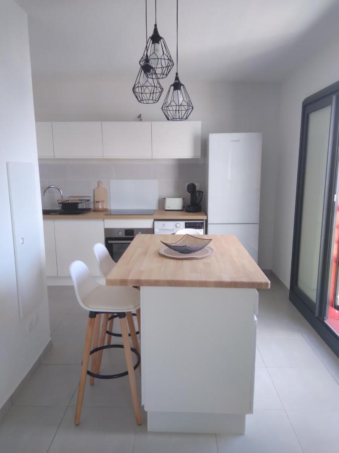 Le Yuka Apartment Сен Франсоа Екстериор снимка