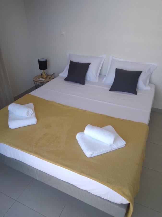 Le Yuka Apartment Сен Франсоа Екстериор снимка