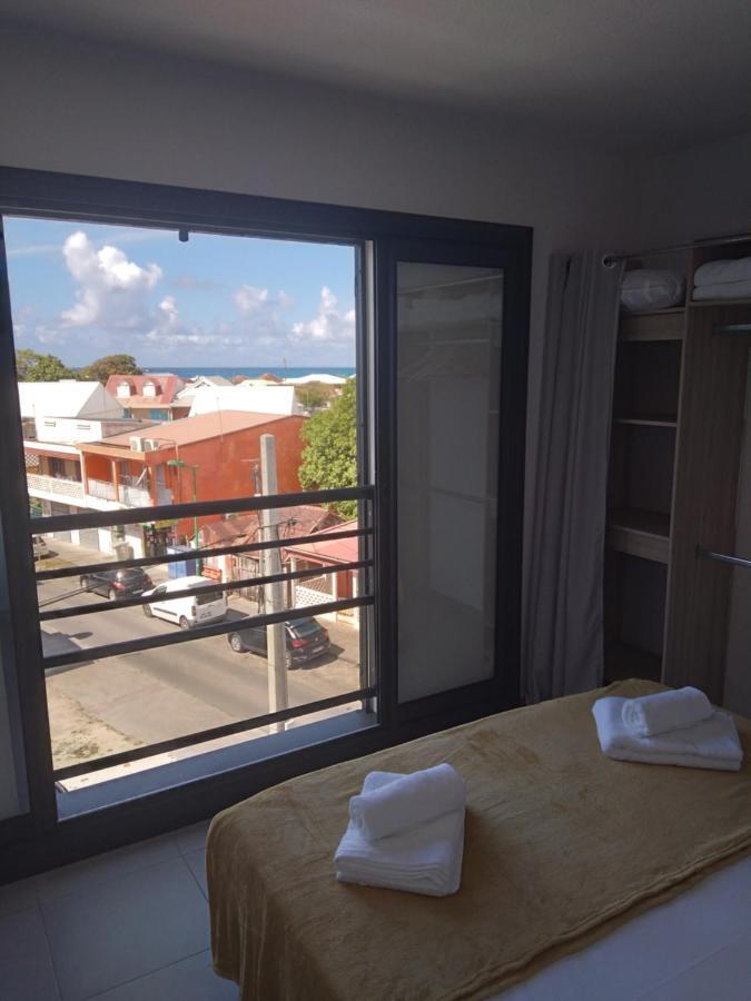 Le Yuka Apartment Сен Франсоа Екстериор снимка