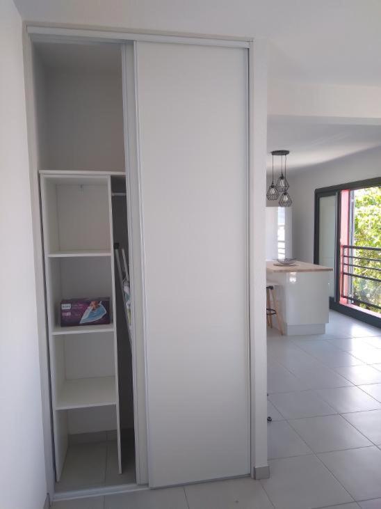 Le Yuka Apartment Сен Франсоа Екстериор снимка